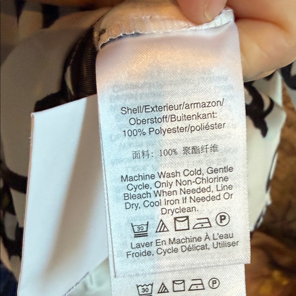 DKNY White and Black Heart Pattern Blouse - Picture 13 of 16